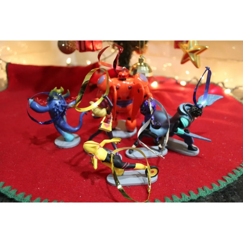 Disneys Big Hero 6 ornament set! - Picture 2 of 6